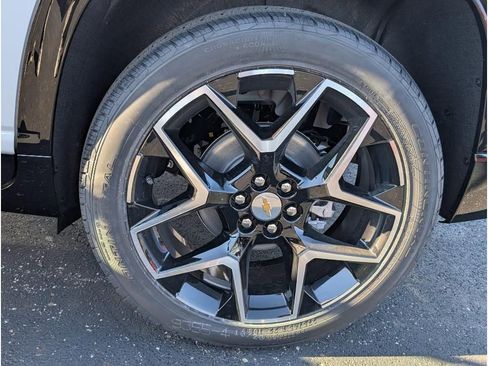 New 2026 Chevrolet Traverse High Country w/ LPO, Floor Liner Package image 24