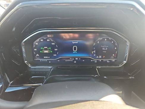 Used 2024 Chevrolet Silverado 1500 LT Trail Boss w/ Convenience Package II image 13