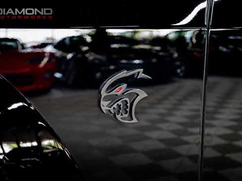 Used 2020 Dodge Challenger SRT Hellcat Redeye RWD image 6