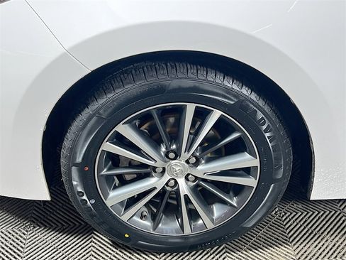 Certified 2019 Toyota Corolla SE image 28