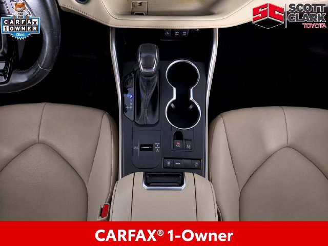 Used 2021 Toyota Highlander XLE FWD image 25
