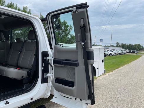 Used 2020 Ford F250 XL w/ Power Equipment Group RWD image 13