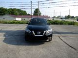 Used 2019 Nissan Kicks SV image 2