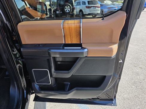 Used 2016 Ford F150 Limited w/ Trailer Tow Package image 29