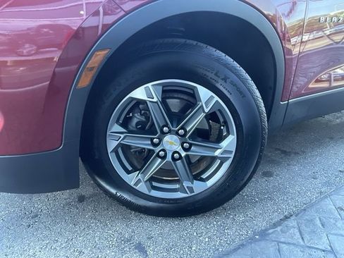 Certified 2024 Chevrolet Blazer LT w/ Convenience Package FWD image 33