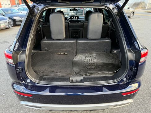 Used 2022 Mitsubishi Outlander SEL image 14