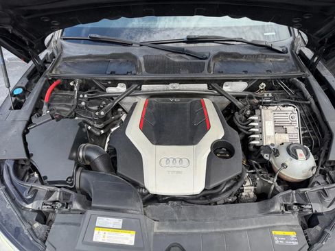 Used 2018 Audi SQ5 Premium Plus w/ S Sport Package AWD/4WD image 19