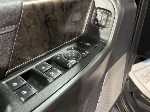 Used 2024 Ford F450 Lariat w/ Chrome Package image 10