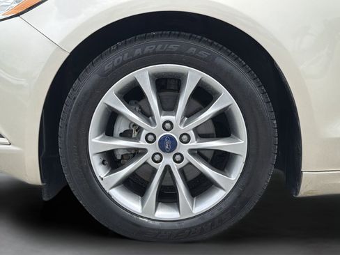Used 2017 Ford Fusion S FWD image 29