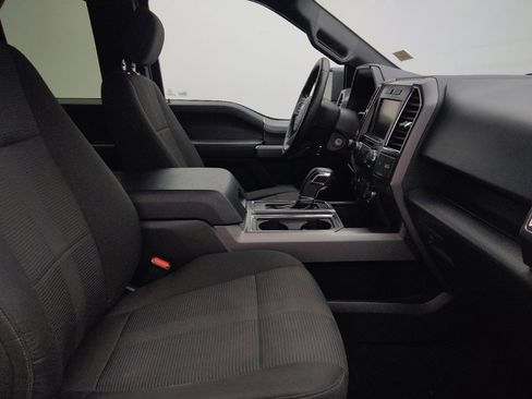 Used 2015 Ford F150 XLT w/ Equipment Group 302A Luxury AWD/4WD image 21
