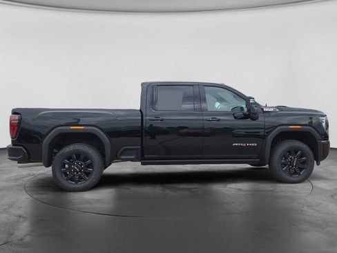 New 2026 GMC Sierra 2500 AT4 w/ AT4 Premium Plus Package AWD/4WD image 12