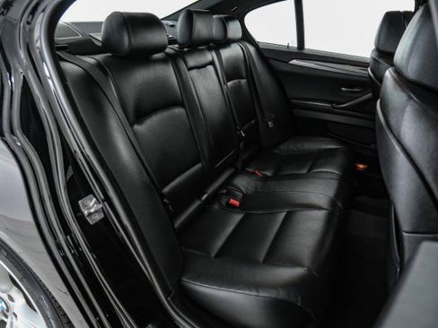 Used 2012 BMW 535i xDrive Sedan image 32