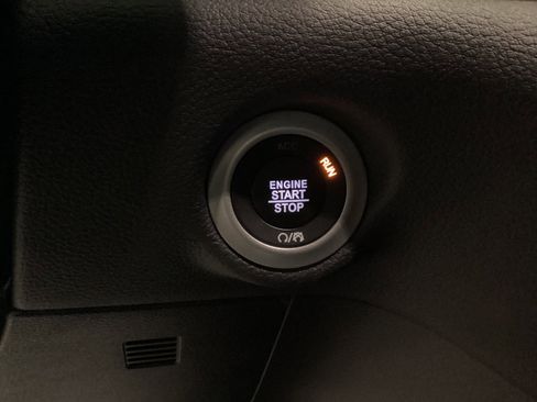 New 2026 Chrysler Pacifica Select image 23