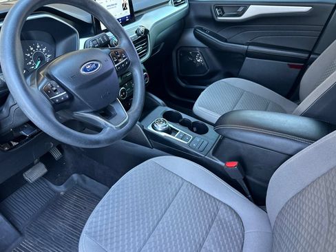 Used 2022 Ford Escape SE FWD image 9