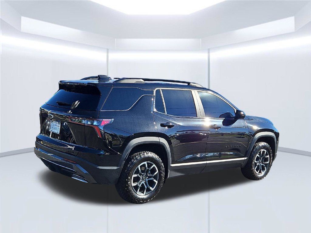 Used 2025 Chevrolet Equinox ACTIV FWD image 5