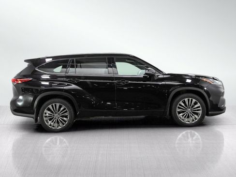 Used 2020 Toyota Highlander Platinum AWD/4WD image 6