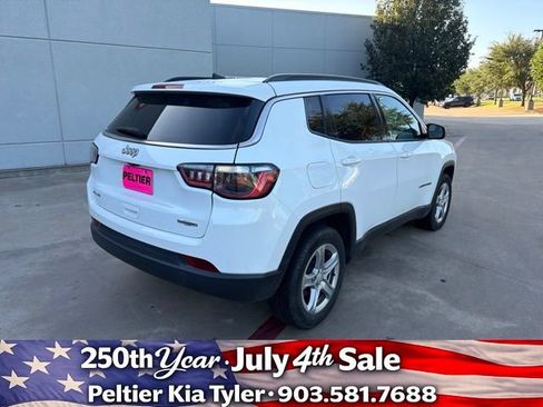 Used 2024 Jeep Compass Latitude w/ Altitude Special Edition AWD/4WD image 10