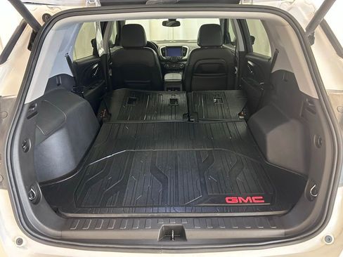 Used 2020 GMC Terrain SLT w/ Preferred Package FWD image 26