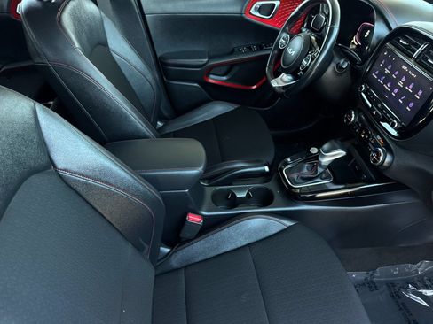 Certified 2023 Kia Soul GT-Line FWD image 15