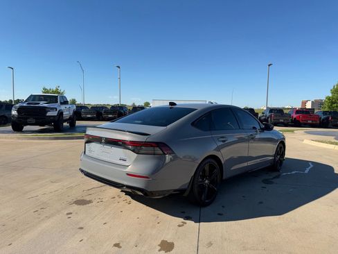 Used 2024 Honda Accord Sport image 6