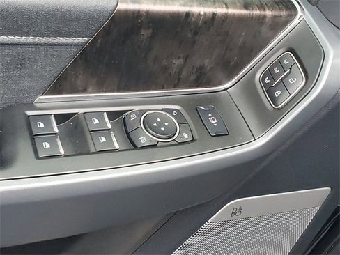 Used 2024 Ford F250 Lariat w/ Lariat Ultimate Package image 17