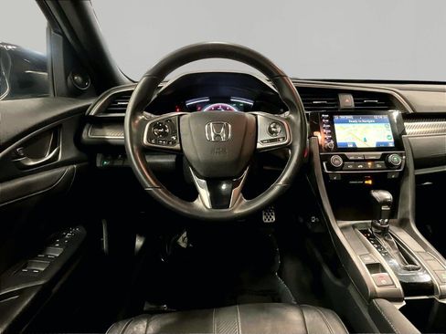 Used 2019 Honda Civic Sport Touring image 8