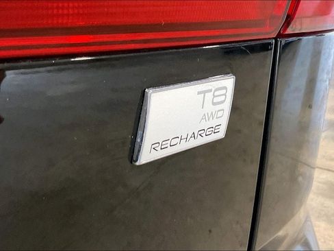 Used 2024 Volvo XC60 T8 Ultimate w/ Protection Package Premier AWD/4WD image 25