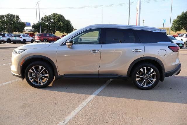 Used 2023 INFINITI QX60 Luxe w/ Performance Audio Package AWD/4WD image 2