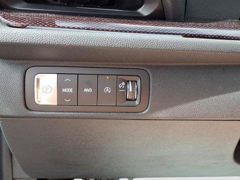 Used 2024 Chevrolet Traverse RS w/ LPO, Floor Liner Package AWD/4WD image 22