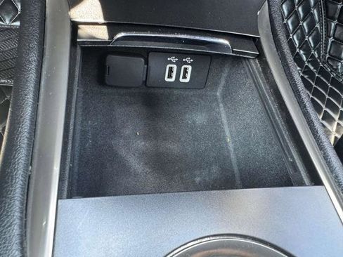 Used 2018 Lincoln MKC Premiere image 24