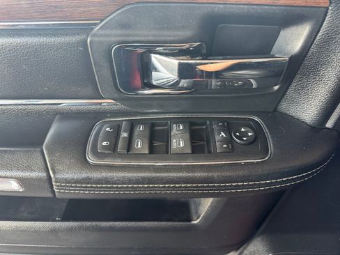 Used 2016 RAM 2500 Laramie AWD/4WD image 12