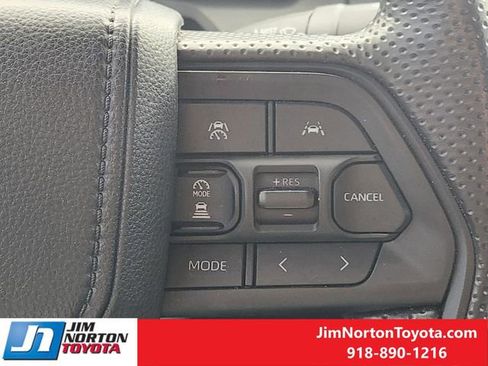 Used 2025 Toyota Tacoma SR AWD/4WD image 28