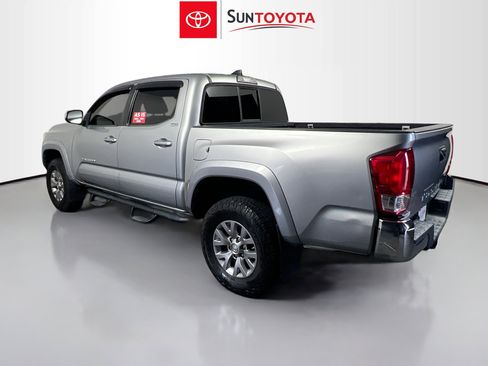 Used 2017 Toyota Tacoma SR5 w/ Tow Package RWD image 6