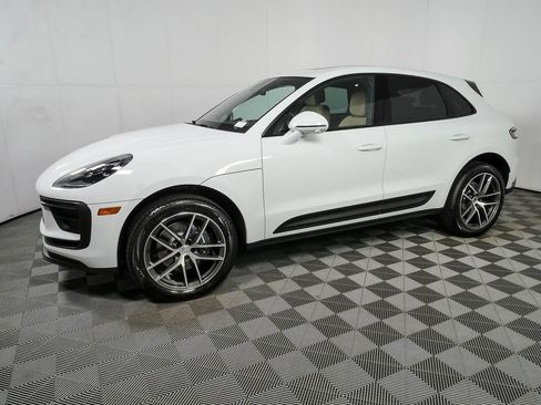 New 2026 Porsche Macan AWD/4WD image 2