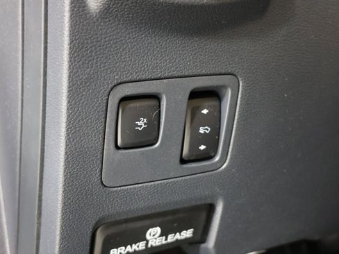 Used 2022 Ford F250 Lariat w/ Lariat Ultimate Package AWD/4WD image 26