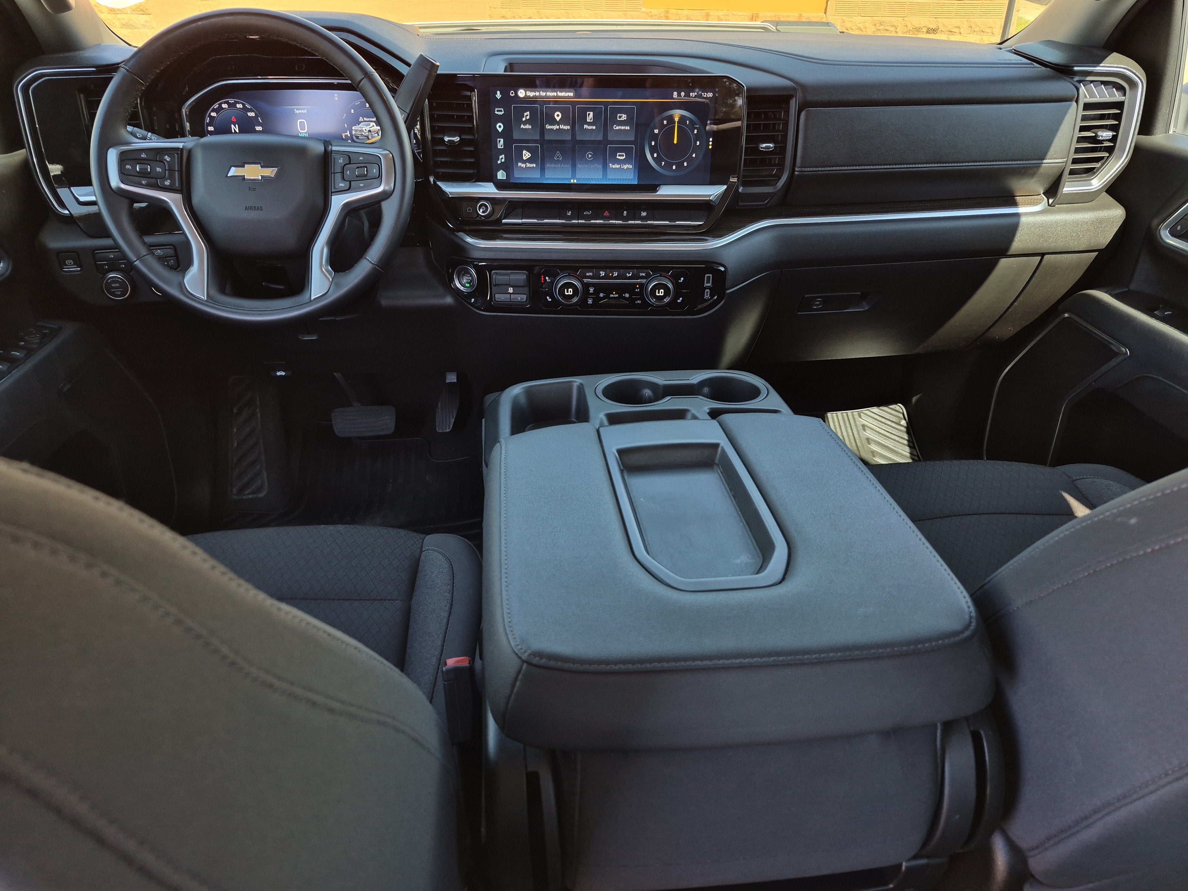 Used 2025 Chevrolet Silverado 2500 LT w/ Convenience Package AWD/4WD image 16