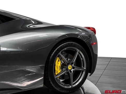 Used 2014 Ferrari 458 Italia Coupe RWD image 15