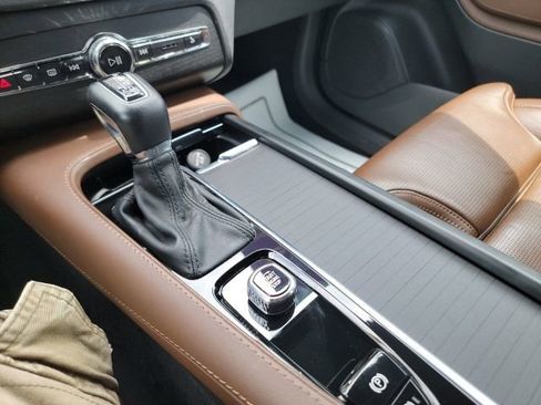 Used 2022 Volvo XC90 T6 Inscription image 25