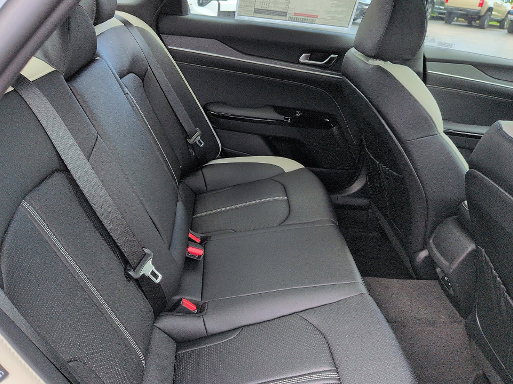 New 2026 Kia K5 GT-Line w/ GT-Line Premium Package AWD/4WD image 8
