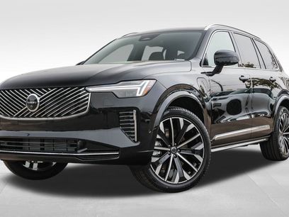 New 2026 Volvo XC90 T8 Plus w/ Protection Package Premier