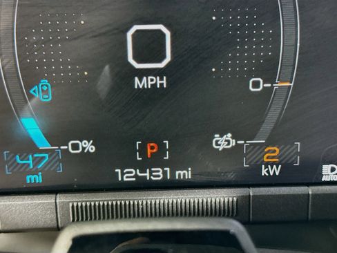 Used 2024 GMC Hummer EV 2X w/ LPO, Illumination Package AWD/4WD image 14