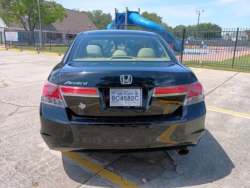 Used 2012 Honda Accord LX image 4