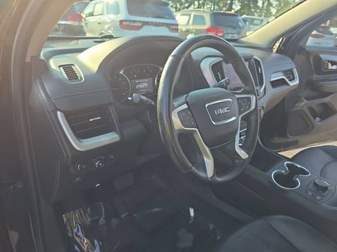 Used 2024 GMC Terrain SLT AWD/4WD image 17