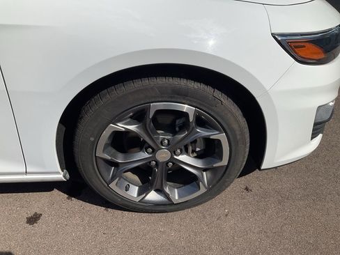 Used 2023 Chevrolet Malibu LT image 32