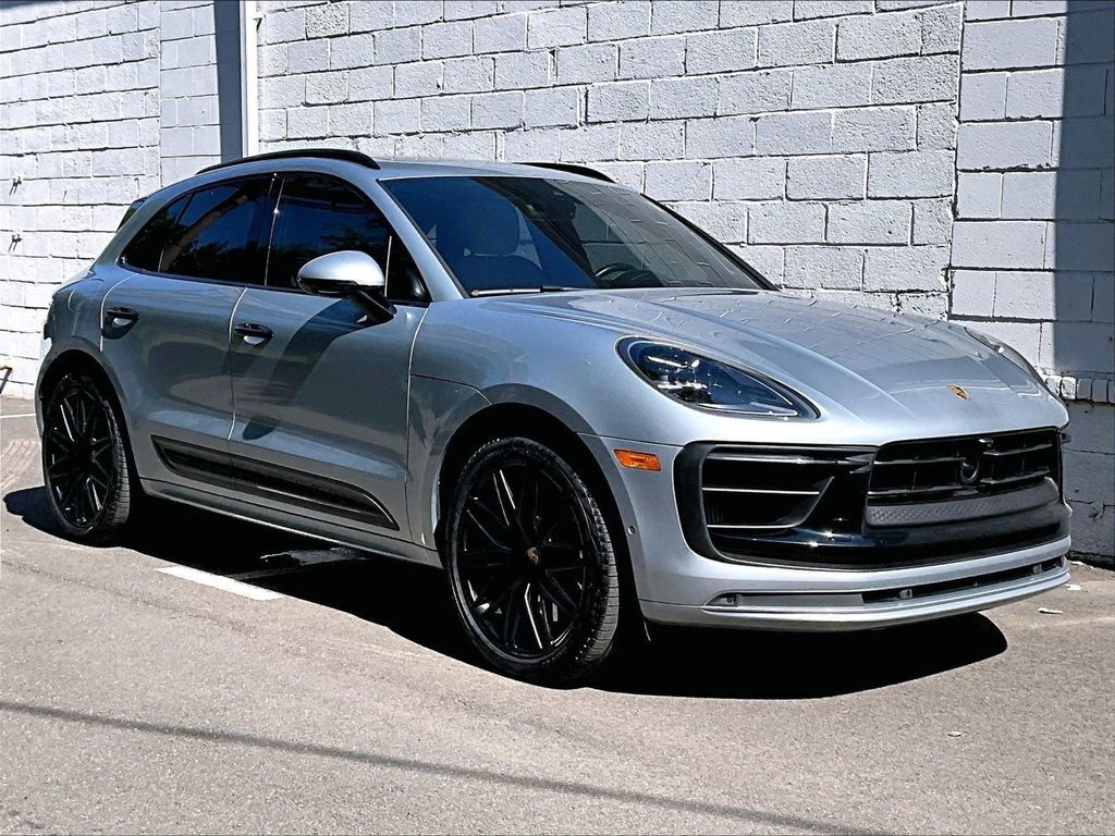 Certified 2023 Porsche Macan GTS AWD/4WD image 7