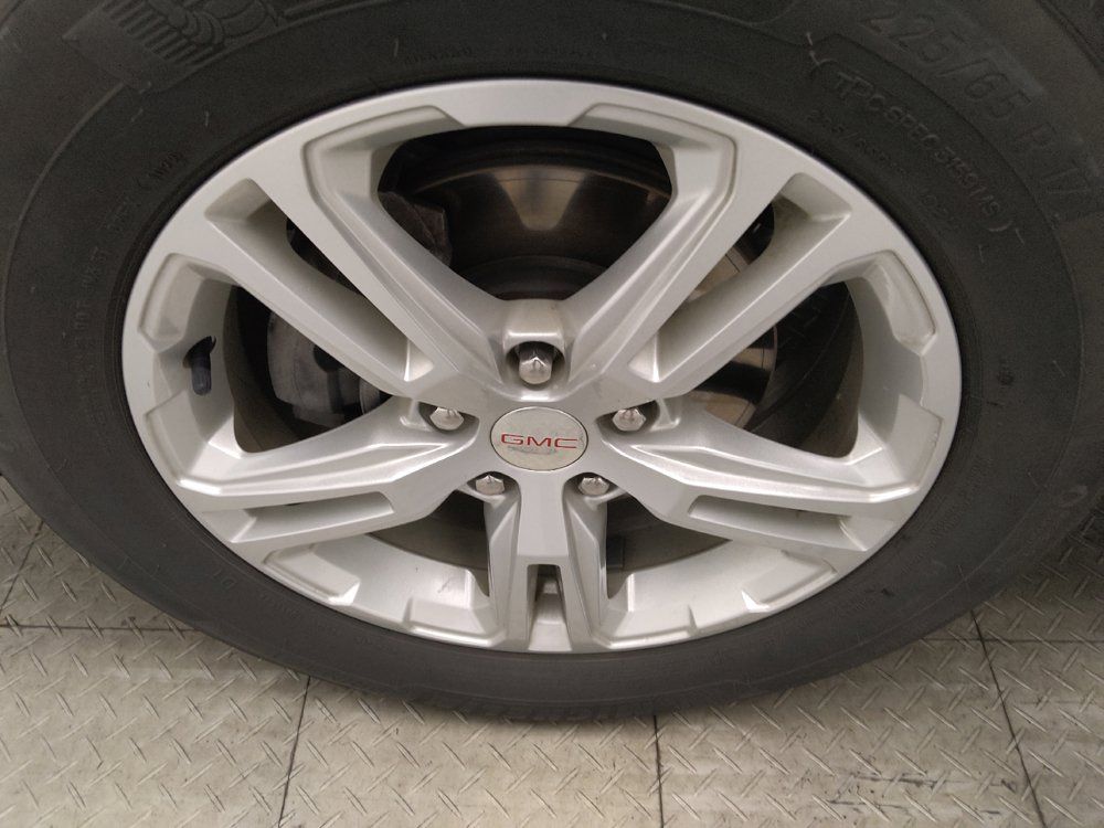 Used 2023 GMC Terrain SLE FWD image 31