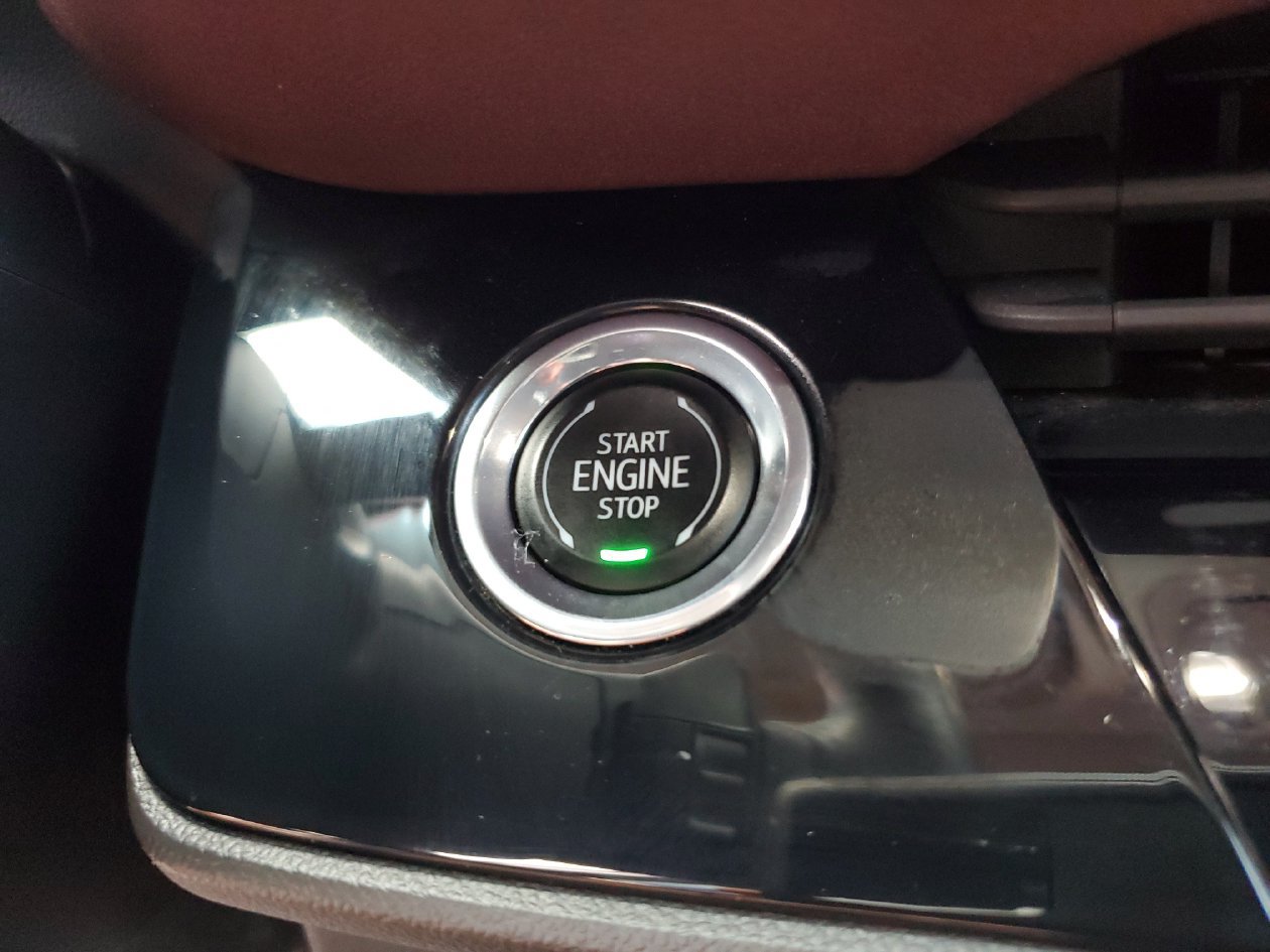 Used 2025 Buick Envision Sport Touring AWD/4WD image 24