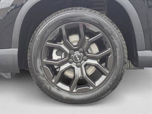 New 2025 Honda Pilot Touring image 10