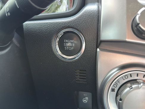 Used 2024 Toyota 4Runner SR5 Premium w/ Moonroof Package AWD/4WD image 34