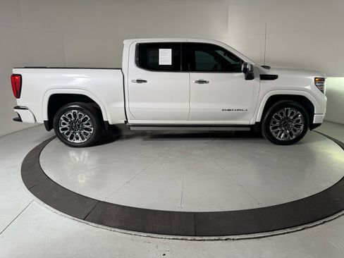 Used 2024 GMC Sierra 1500 Denali Ultimate AWD/4WD image 6